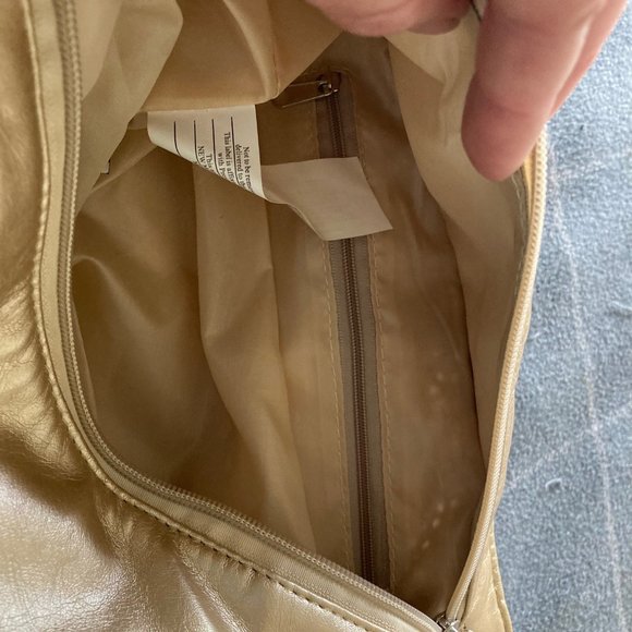 Gold shoulder bag - Picture 6 of 8